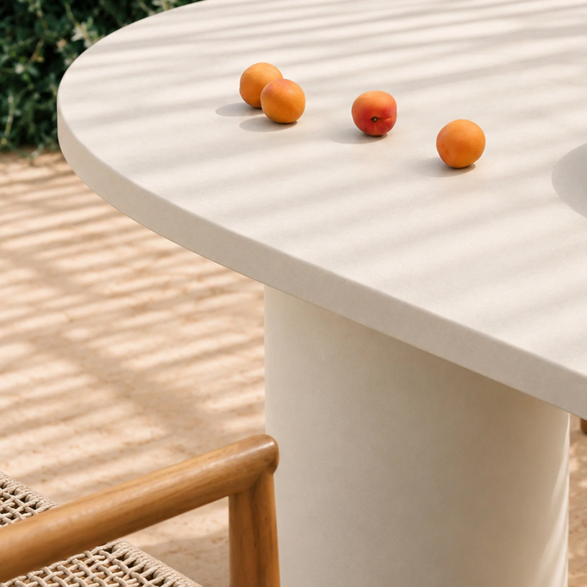 Dalia Outdoor Table