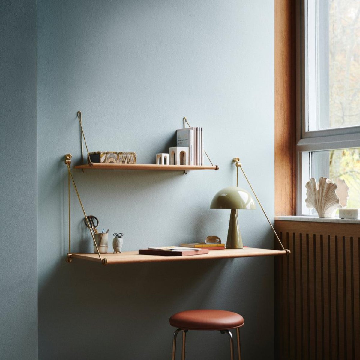 Loop Desk - Eg & Messing