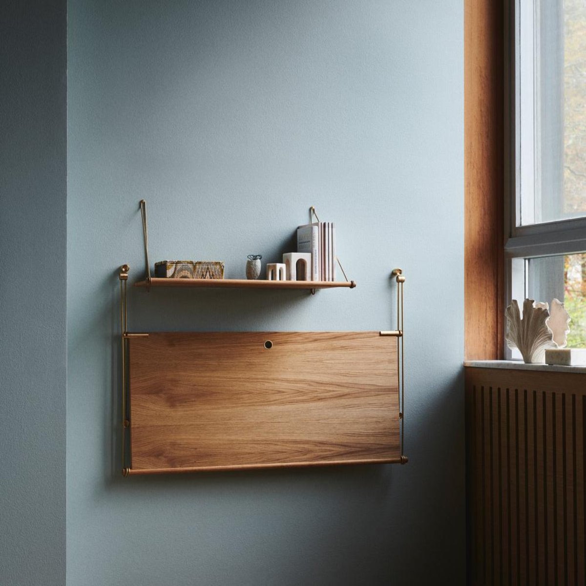 Loop Desk - Eg & Messing