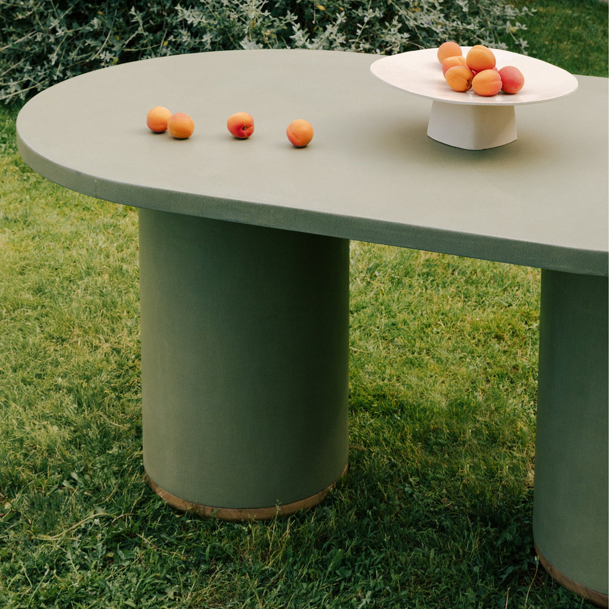Dalia Outdoor Table