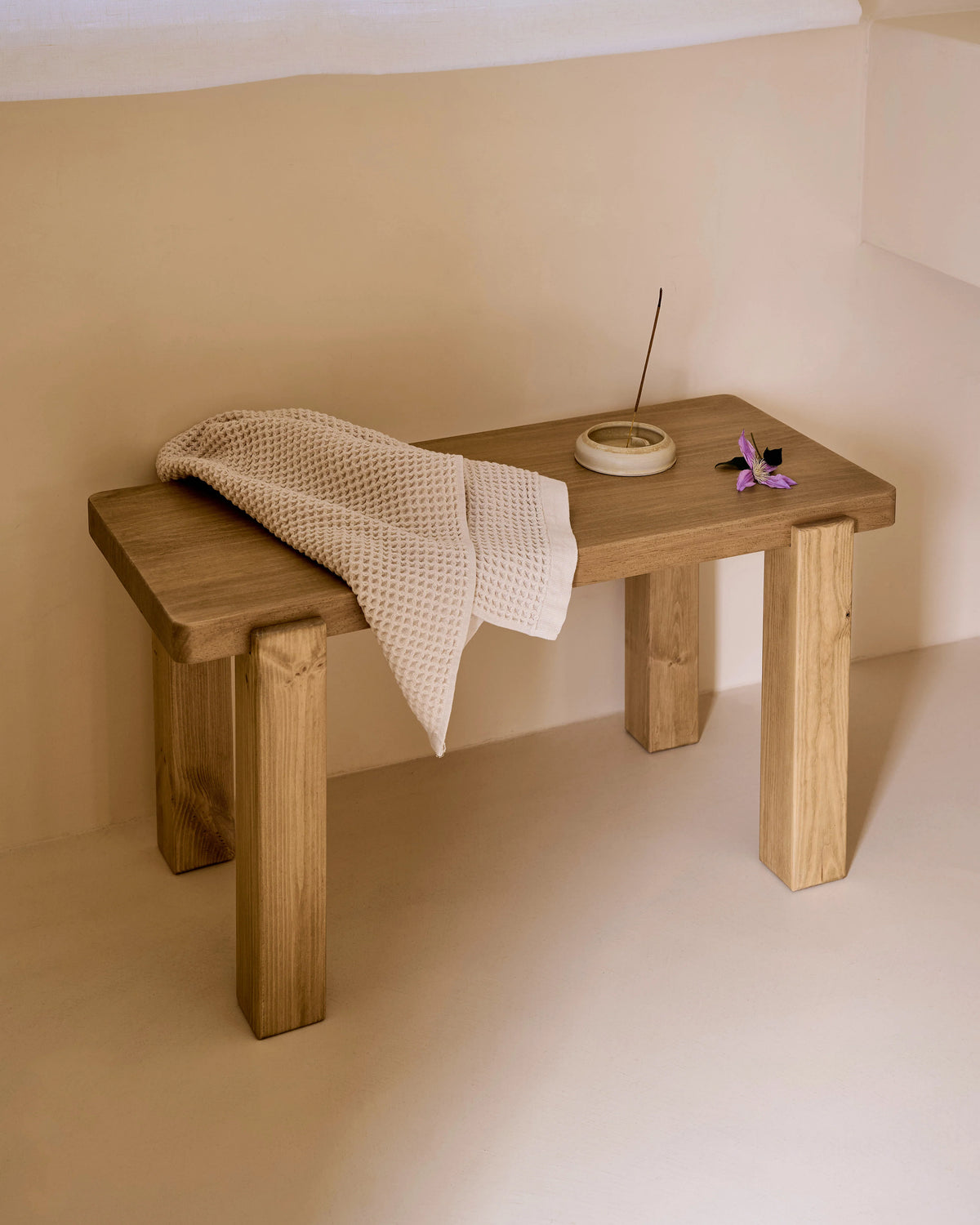 Busk Bench