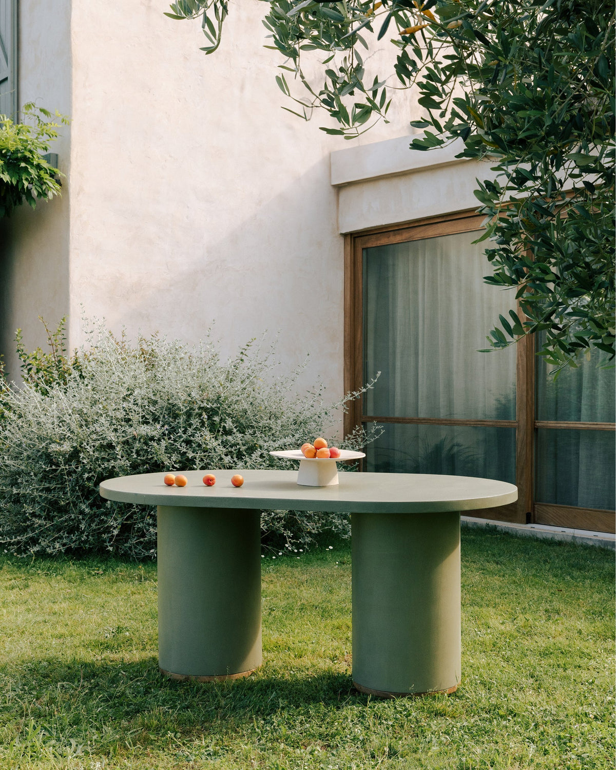 Dalia Outdoor Table