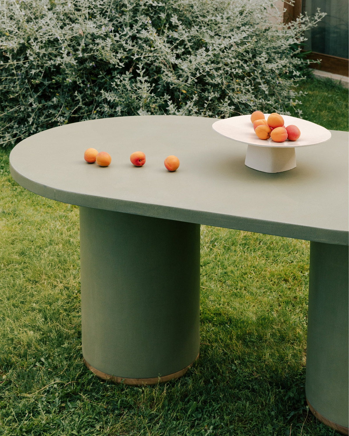 Dalia Outdoor Table