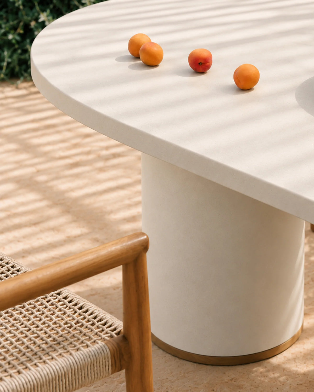 Dalia Outdoor Table