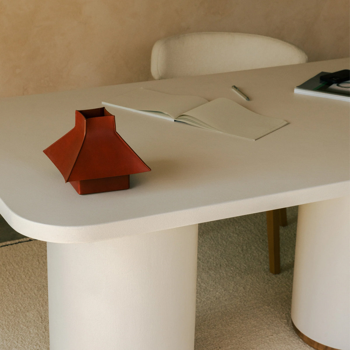 Salvia Dining Table
