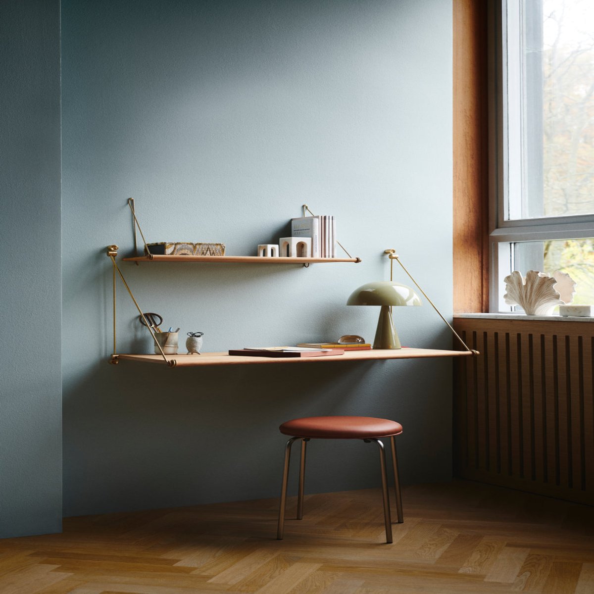 Loop Shelf - Oak & Black Steel